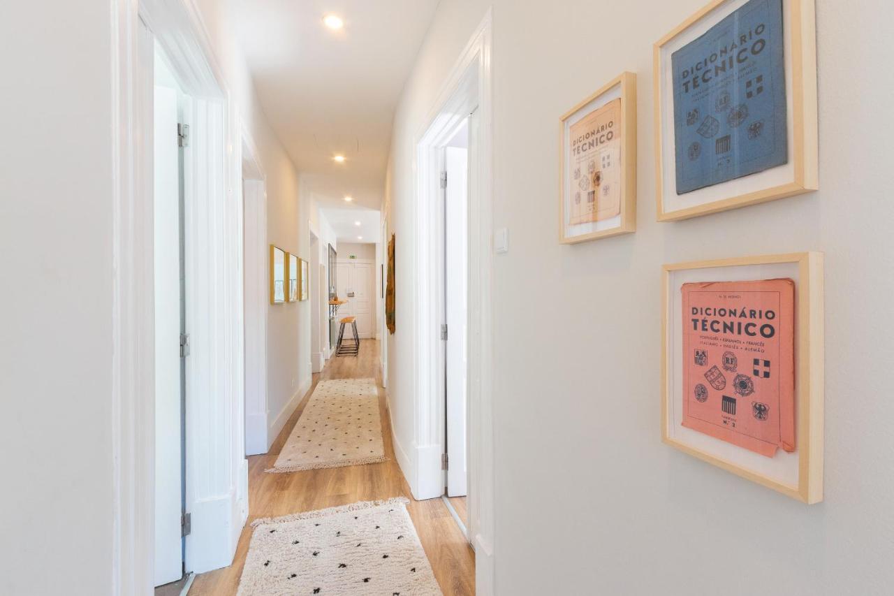 Bright Center, 10m From Subway, 6 Rooms, Up To 20 Ppl Hébergement de vacances Lisboa